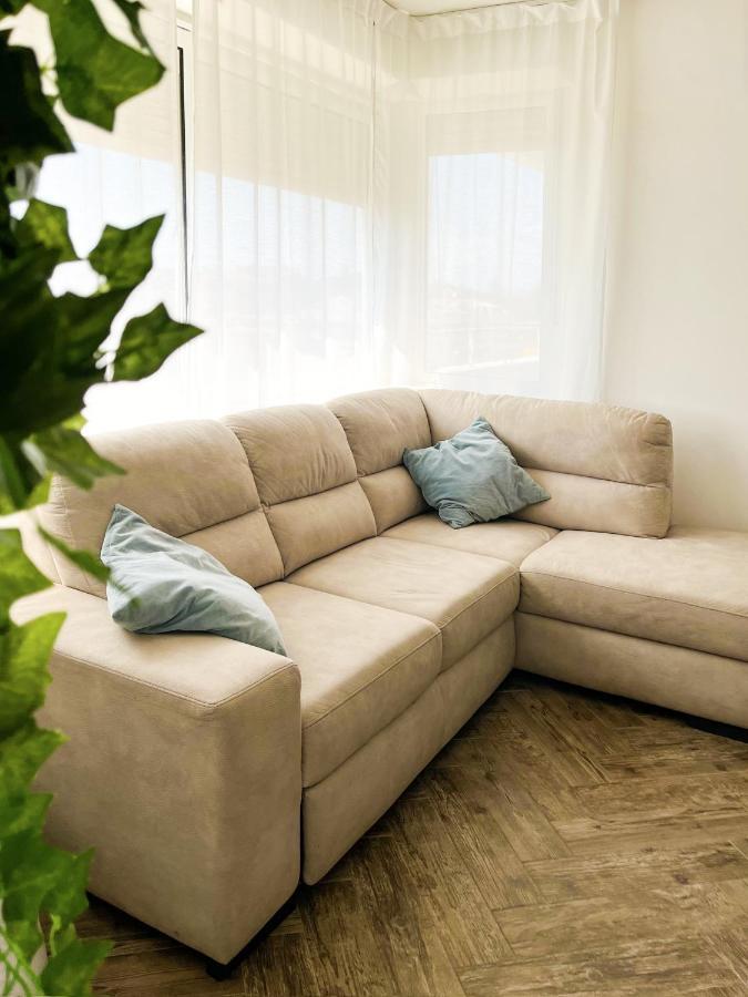 Suitesflores - Bright And Cozy Apartment In Verona Exterior foto